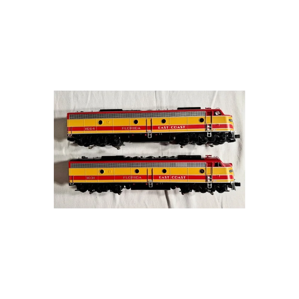 LIONEL 6-39606 FLORIDA EAST COAST E9 AA DIESEL SET #1594, #1031 (USED) — photo 4